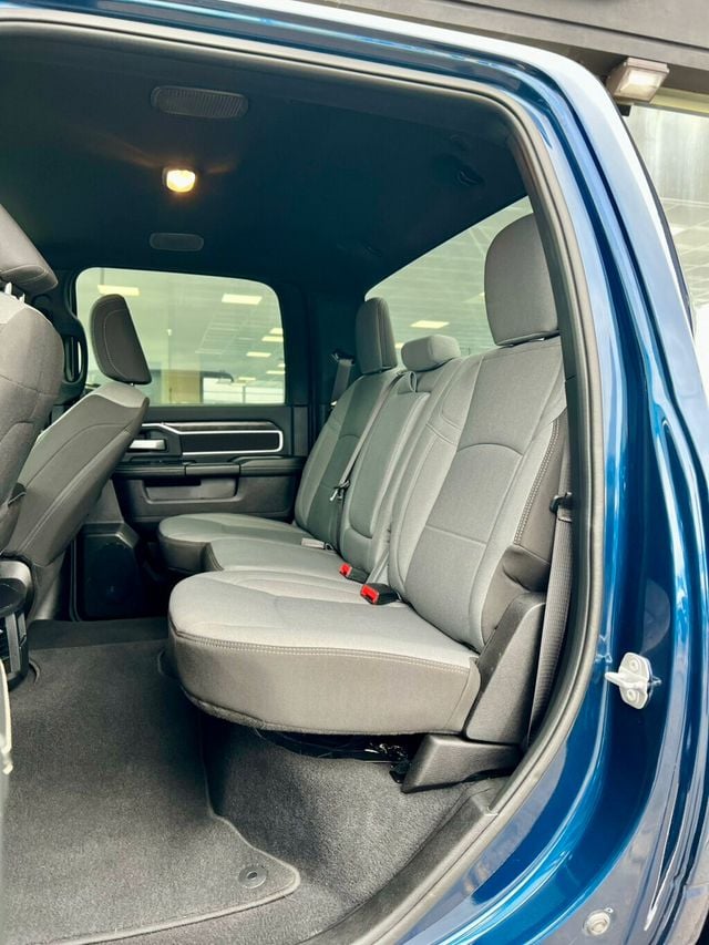 2024 Ram 2500 Big Horn 4x4 Crew Cab 6'4" Box - 22987269 - 19