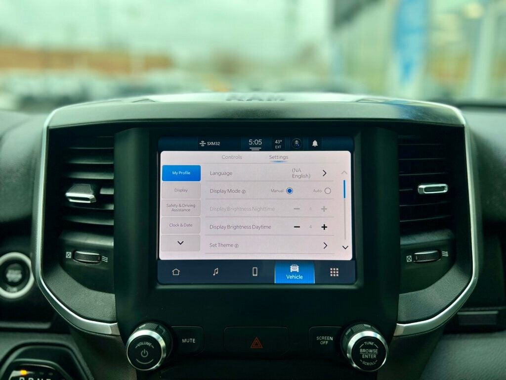 2024 Ram 2500 Big Horn 4x4 Crew Cab 6'4" Box - 22987270 - 23