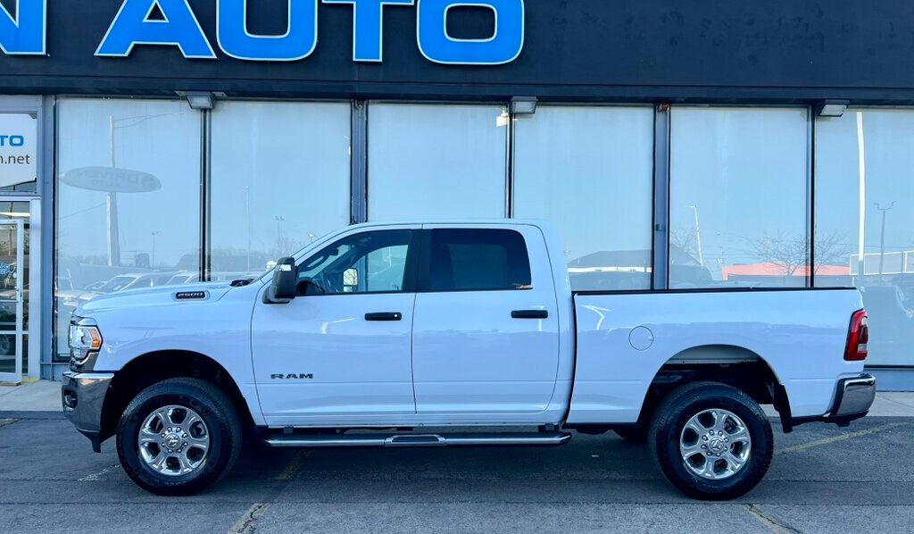 2024 Ram 2500 Big Horn 4x4 Crew Cab 6'4" Box - 23014014 - 44