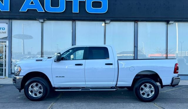 2024 Ram 2500 Big Horn 4x4 Crew Cab 6'4" Box - 23014014 - 44