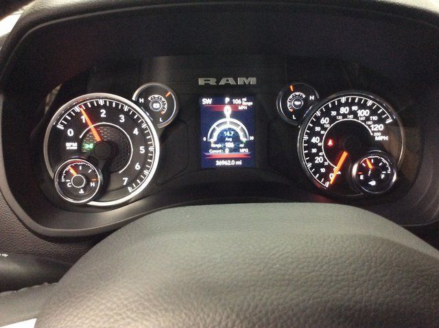 2024 Ram 2500 Big Horn 4x4 Crew Cab 6'4" Box - 22961201 - 10