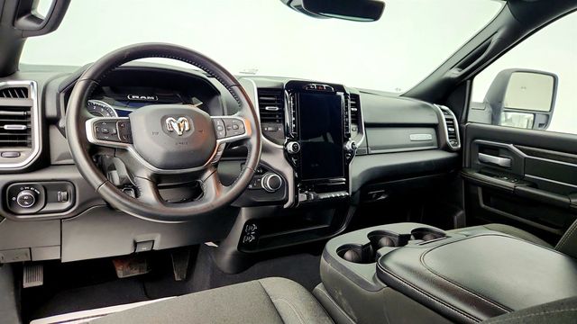 2024 Ram 2500 Big Horn 4x4 Crew Cab 6'4'' Box Night Edition with Safety Group - 22968513 - 15