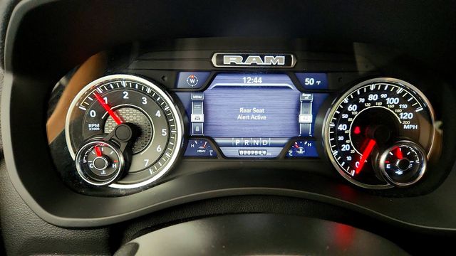 2024 Ram 2500 Big Horn 4x4 Crew Cab 6'4'' Box Night Edition with Safety Group - 22968513 - 17