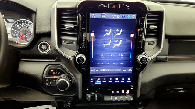 2024 Ram 2500 Big Horn 4x4 Crew Cab 6'4'' Box Night Edition w/ Safety Group - 23010085 - 17