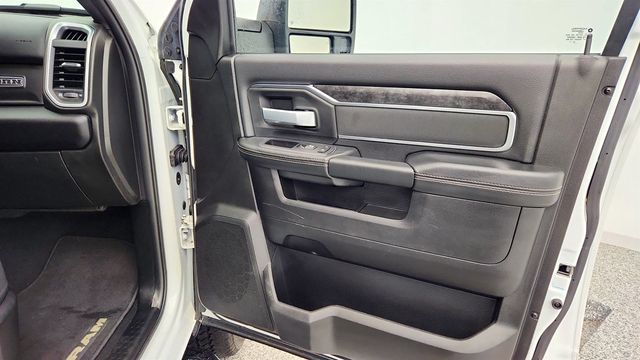2024 Ram 2500 Big Horn 4x4 Crew Cab 6'4'' Box Night Edition w/ Safety Group - 23010705 - 24