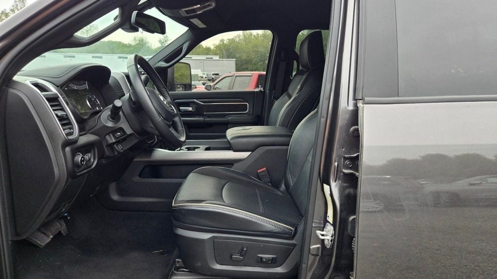 2024 Ram 2500 Laramie photo 11