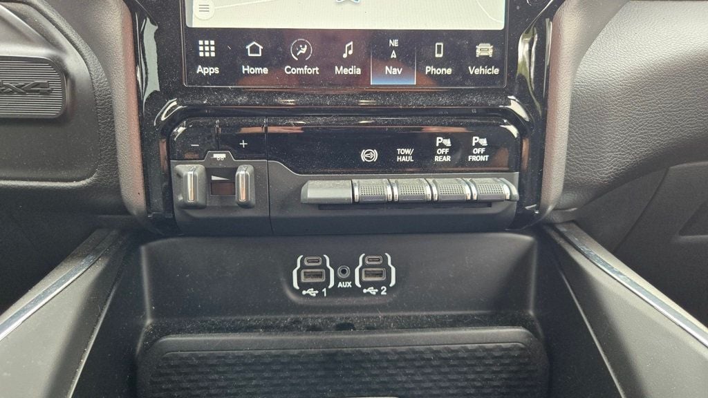 2024 Ram 2500 Laramie photo 16
