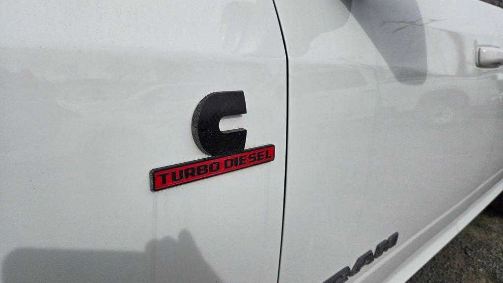 2024 Ram 2500 Laramie 4x4 Crew Cab 6'4" Box - 22975008 - 9