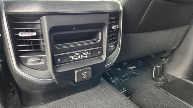 2024 Ram 2500 Laramie 4x4 Crew Cab 6'4" Box - 22975008 - 26