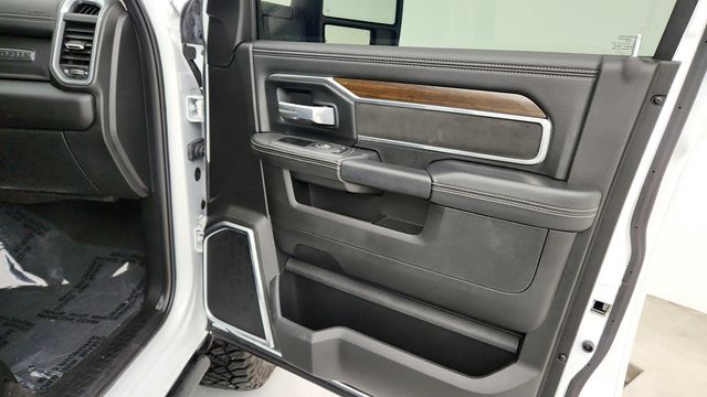 2024 Ram 2500 Laramie 4x4 Crew Cab 6'4'' Box w/ Turbo Diesel & Leatheer Seats - 22941096 - 25