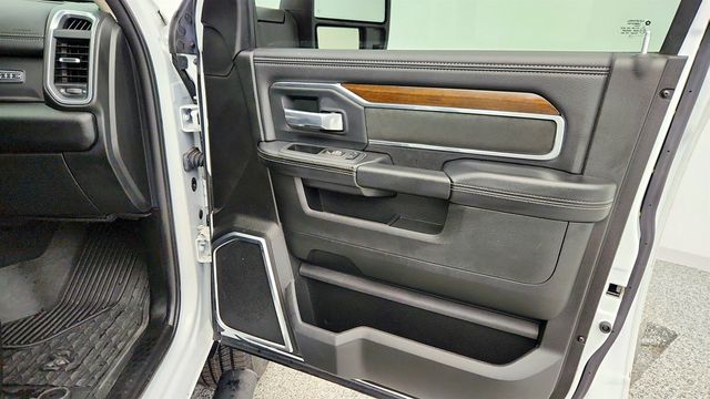 2024 Ram 2500 Laramie 4x4 Crew Cab 6'4'' Box w/ Turbo Diesel & Safety Group - 23006847 - 24