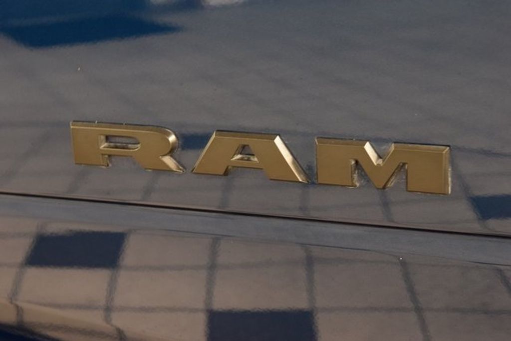 2024 Ram 2500 Laramie photo 13