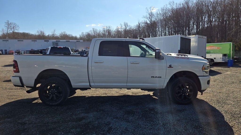 2024 Ram 2500 Laramie Level B Night Edition Off Road - 22969179 - 1