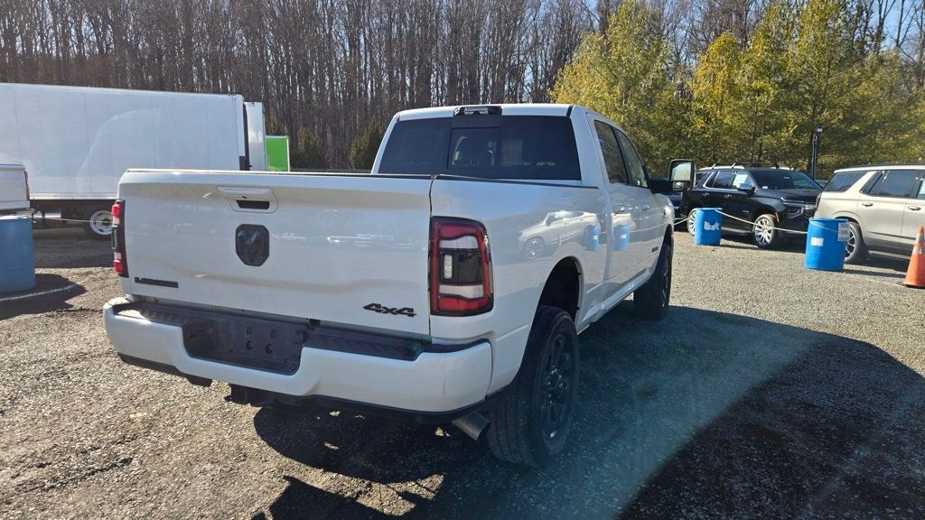 2024 Ram 2500 Laramie Level B Night Edition Off Road - 22969179 - 4