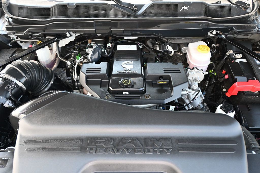 2024 Ram 2500 Laramie photo 17