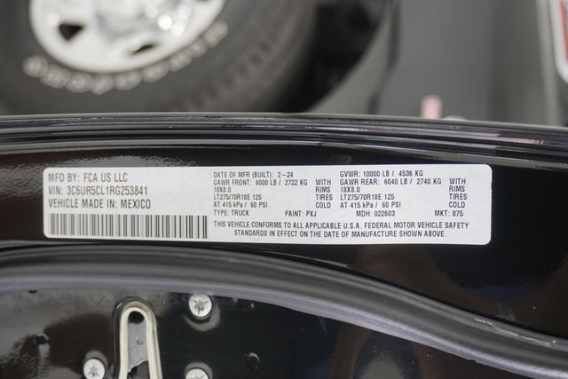 2024 Ram 2500 Tradesman 4x4 Crew Cab 6'4" Box - 22981544 - 27