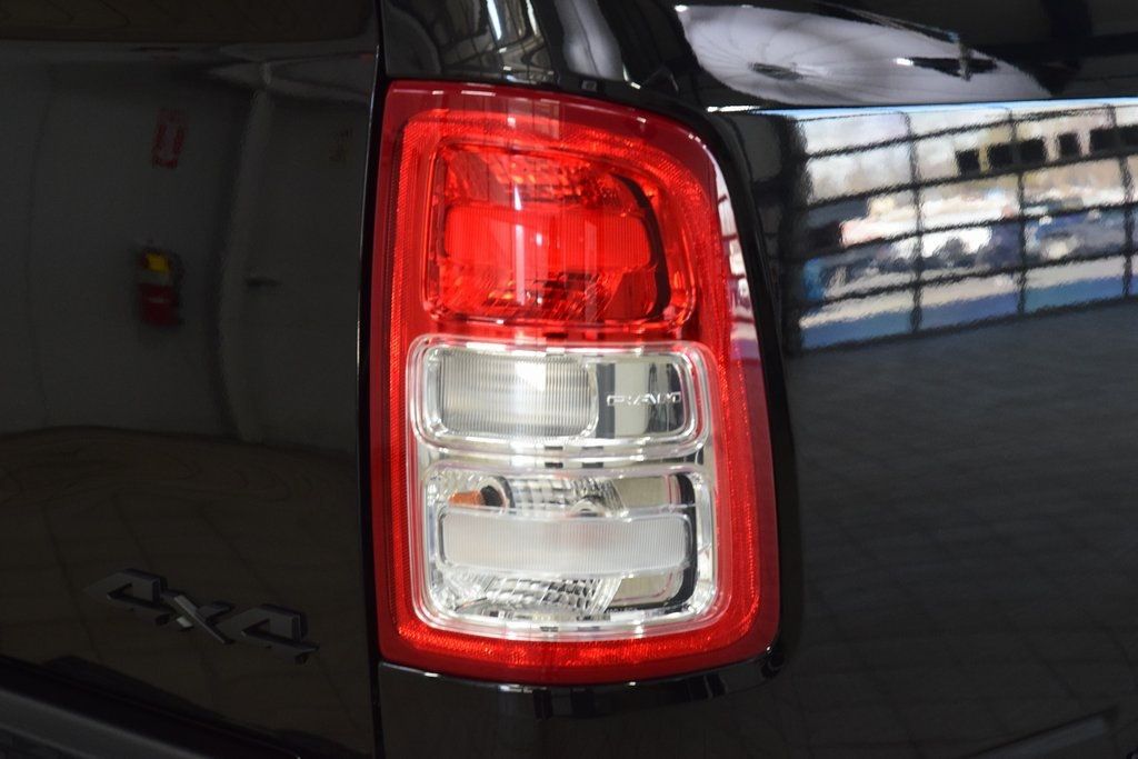 2024 Ram 3500 3500 REG CAB 4X4 * CUMMINS * 8' BED * NEW SNOW DOGG PLOW! - 22977879 - 12