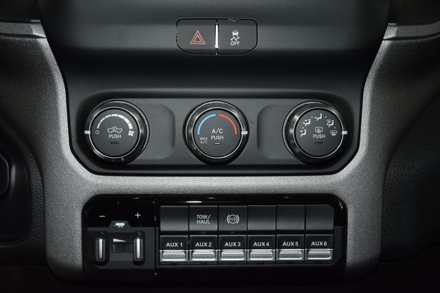 2024 Ram 3500 3500 REG CAB 4X4 * CUMMINS * 8' BED * NEW SNOW DOGG PLOW! - 22977879 - 21