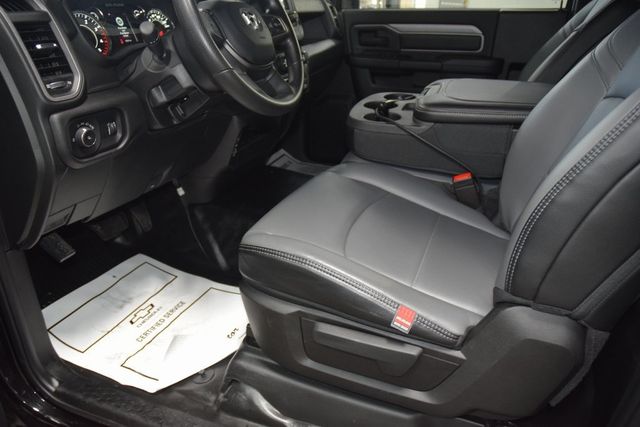 2024 Ram 3500 3500 REG CAB 4X4 * CUMMINS * 8' BED * NEW SNOW DOGG PLOW! - 22977879 - 29