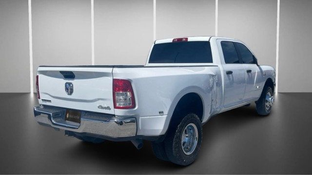 2024 Ram 3500 Big Horn 4x4 Crew Cab 8' Box - 23011824 - 5