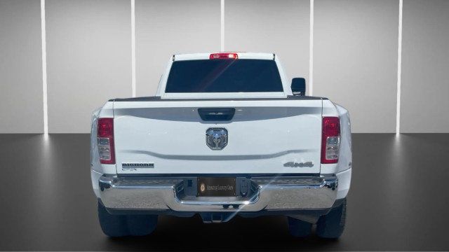 2024 Ram 3500 Big Horn 4x4 Crew Cab 8' Box - 23011824 - 7