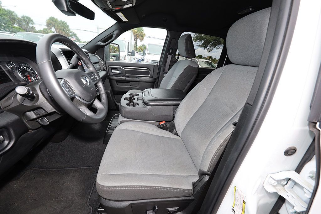 2024 Ram 3500 Big Horn photo 13
