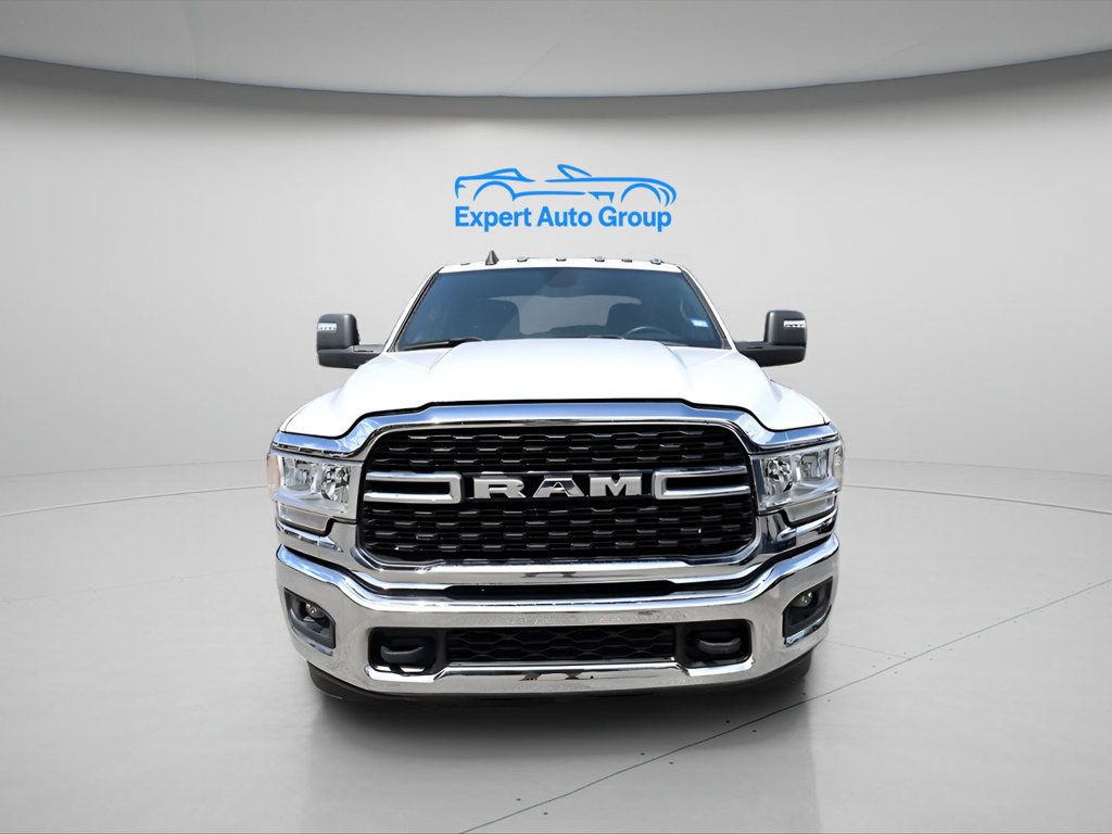 2024 Ram 3500 Big Horn photo 8