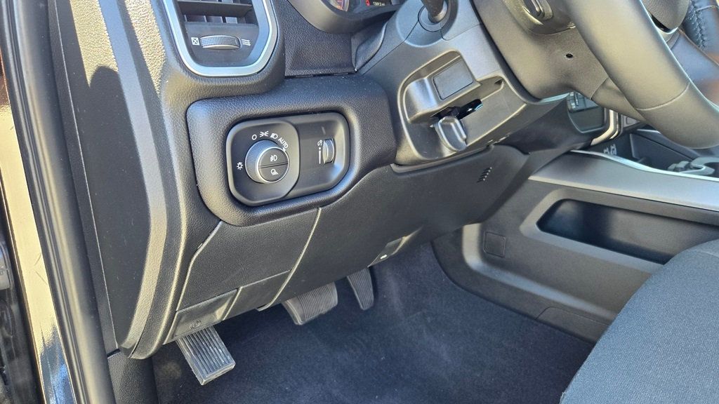 2024 Ram 3500 Big Horn Sport *AISIN* - 22932789 - 14