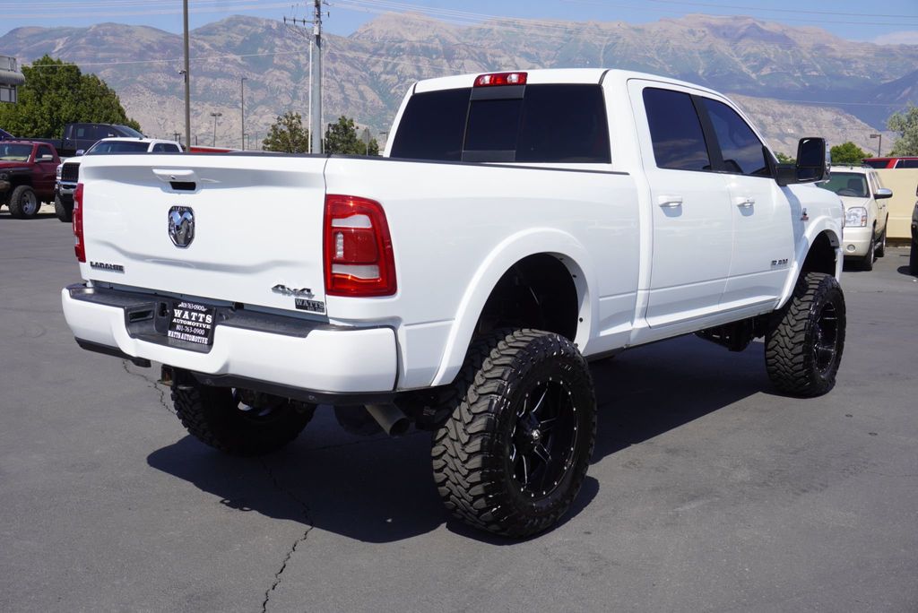 2024 Ram 3500 LARAMIE - 23053107 - 11