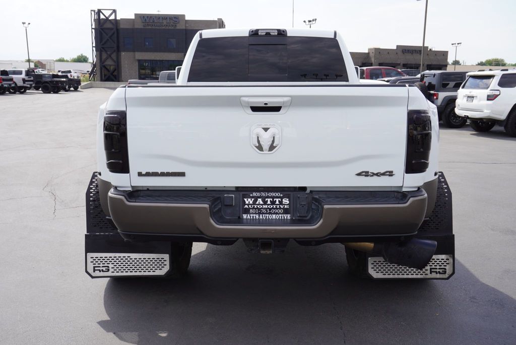 2024 Ram 3500 LARAMIE - 23053843 - 10