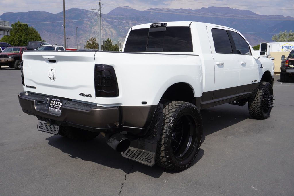 2024 Ram 3500 LARAMIE - 23053843 - 13
