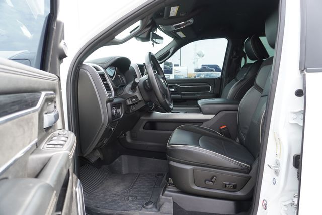 2024 Ram 3500 LARAMIE - 23053843 - 22