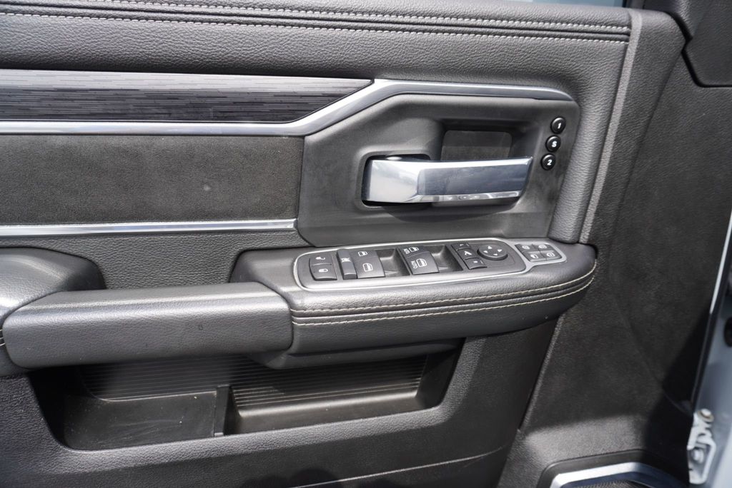 2024 Ram 3500 LARAMIE - 23053843 - 30