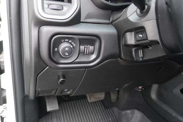 2024 Ram 3500 LARAMIE - 23053843 - 31