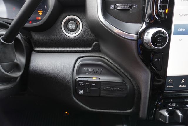 2024 Ram 3500 LARAMIE - 23053843 - 49
