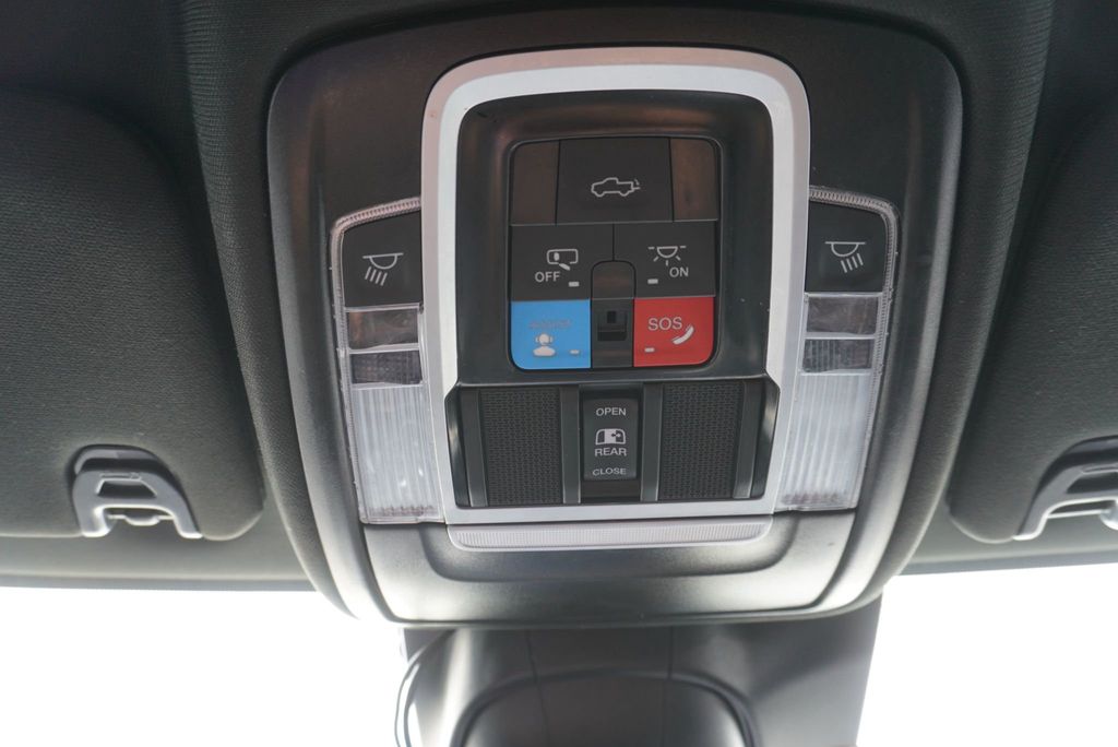 2024 Ram 3500 LARAMIE - 23053843 - 51