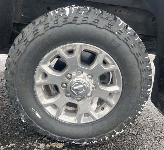 2024 Ram 3500 Laramie 4x4 Crew Cab 8' Box - 22956386 - 10