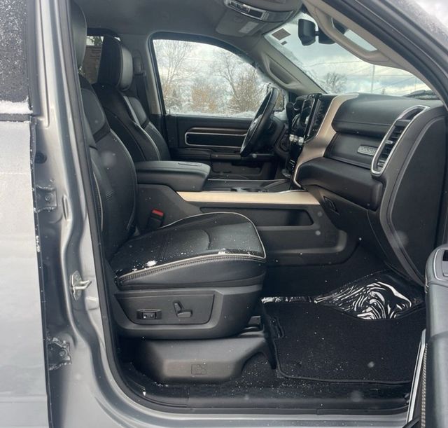 2024 Ram 3500 Laramie 4x4 Crew Cab 8' Box - 22956386 - 14
