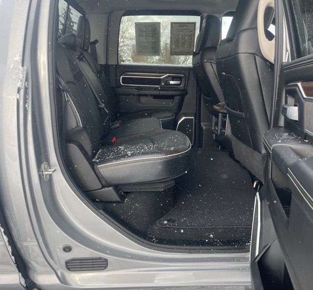 2024 Ram 3500 Laramie 4x4 Crew Cab 8' Box - 22956386 - 16