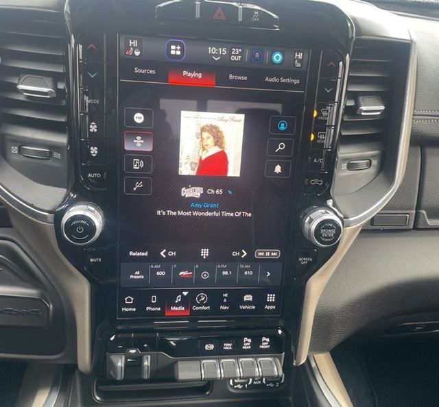 2024 Ram 3500 Laramie 4x4 Crew Cab 8' Box - 22956386 - 18