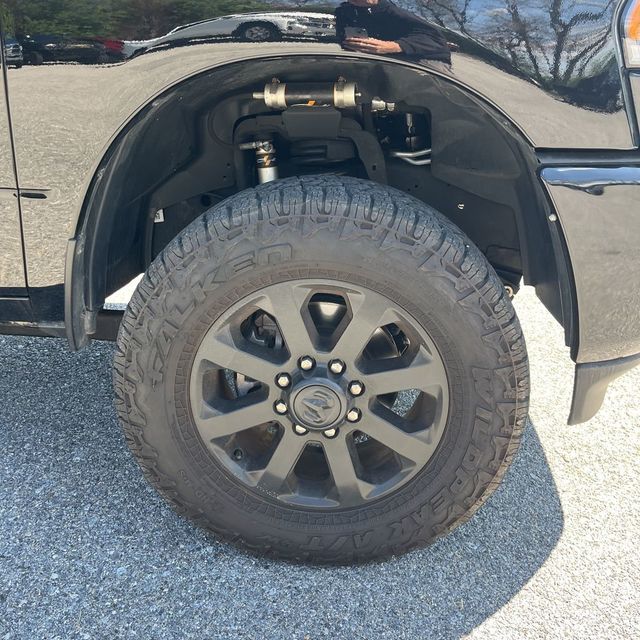 2024 Ram 3500 Laramie 4x4 Crew Cab 8' Box - 23009644 - 13
