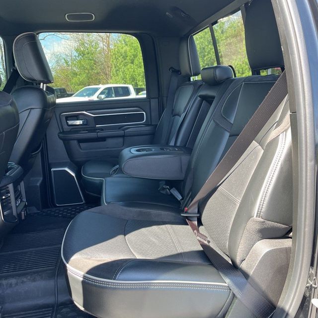 2024 Ram 3500 Laramie 4x4 Crew Cab 8' Box - 23009644 - 16