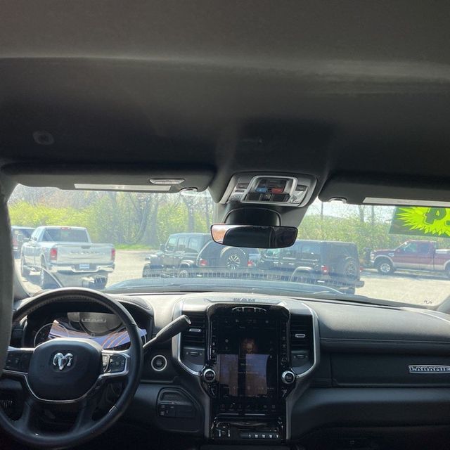 2024 Ram 3500 Laramie 4x4 Crew Cab 8' Box - 23009644 - 18