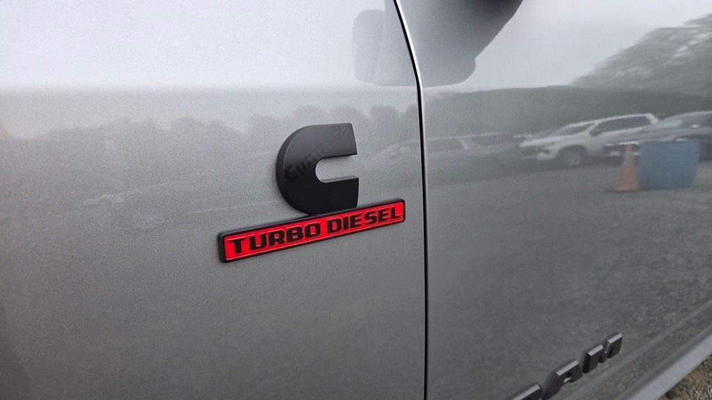 2024 Ram 3500 Laramie photo 10