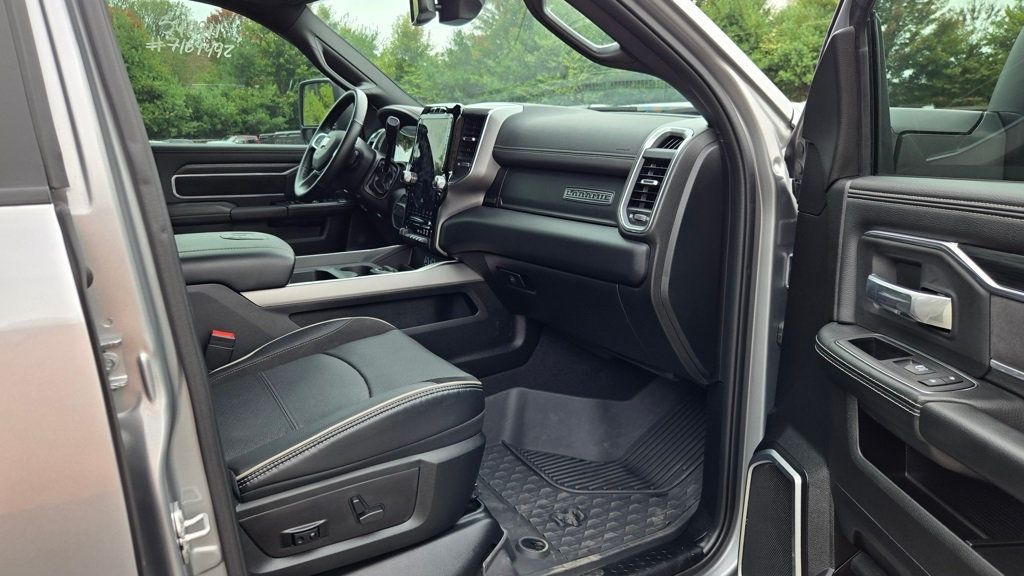 2024 Ram 3500 Laramie photo 21