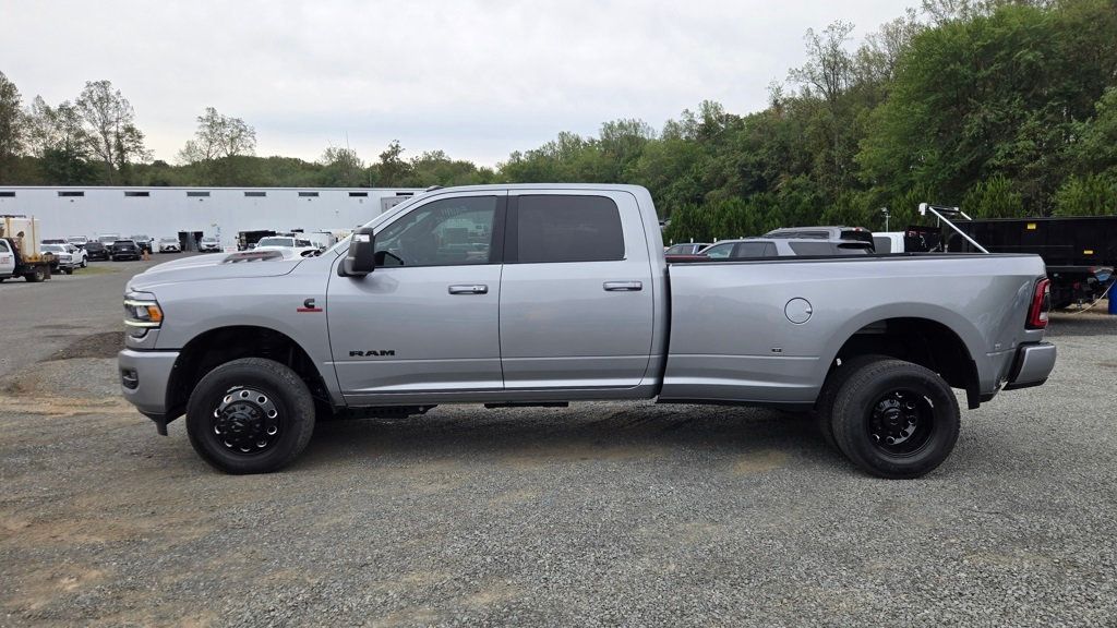 2024 Ram 3500 Laramie photo 4