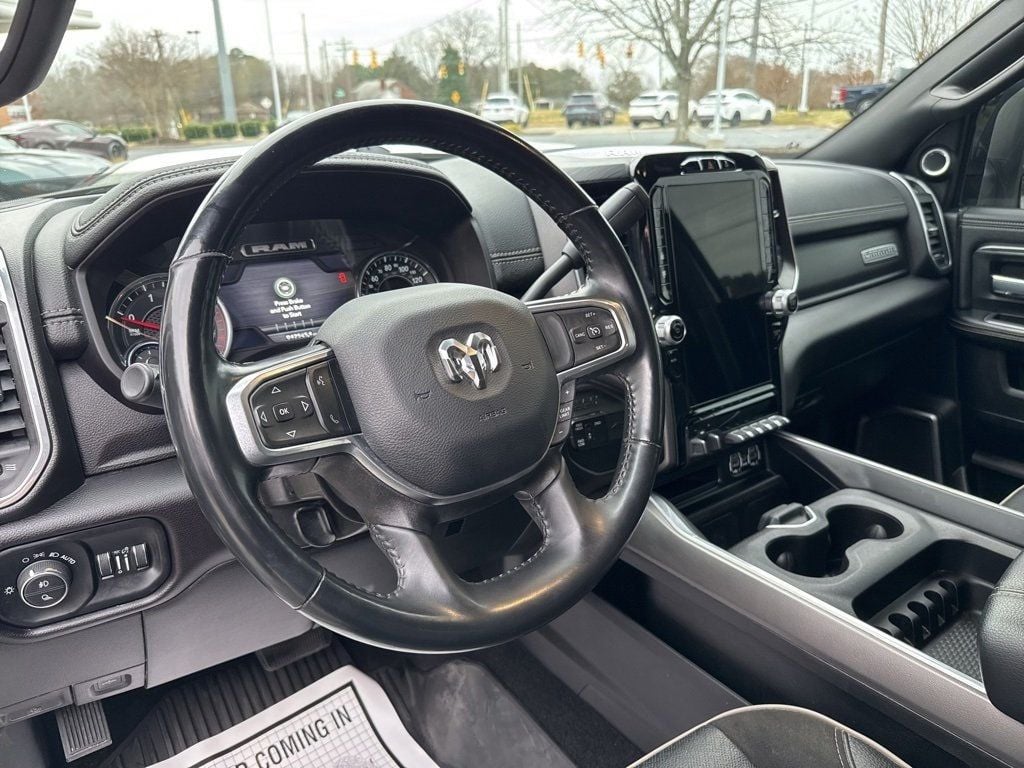 2024 Ram 3500 Laramie 4x4 Crew Cab 8' Box - 22960284 - 9