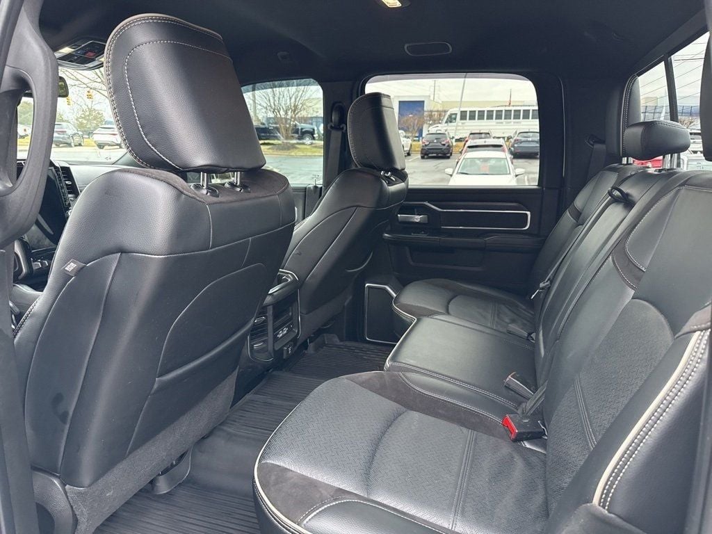 2024 Ram 3500 Laramie 4x4 Crew Cab 8' Box - 22960284 - 10