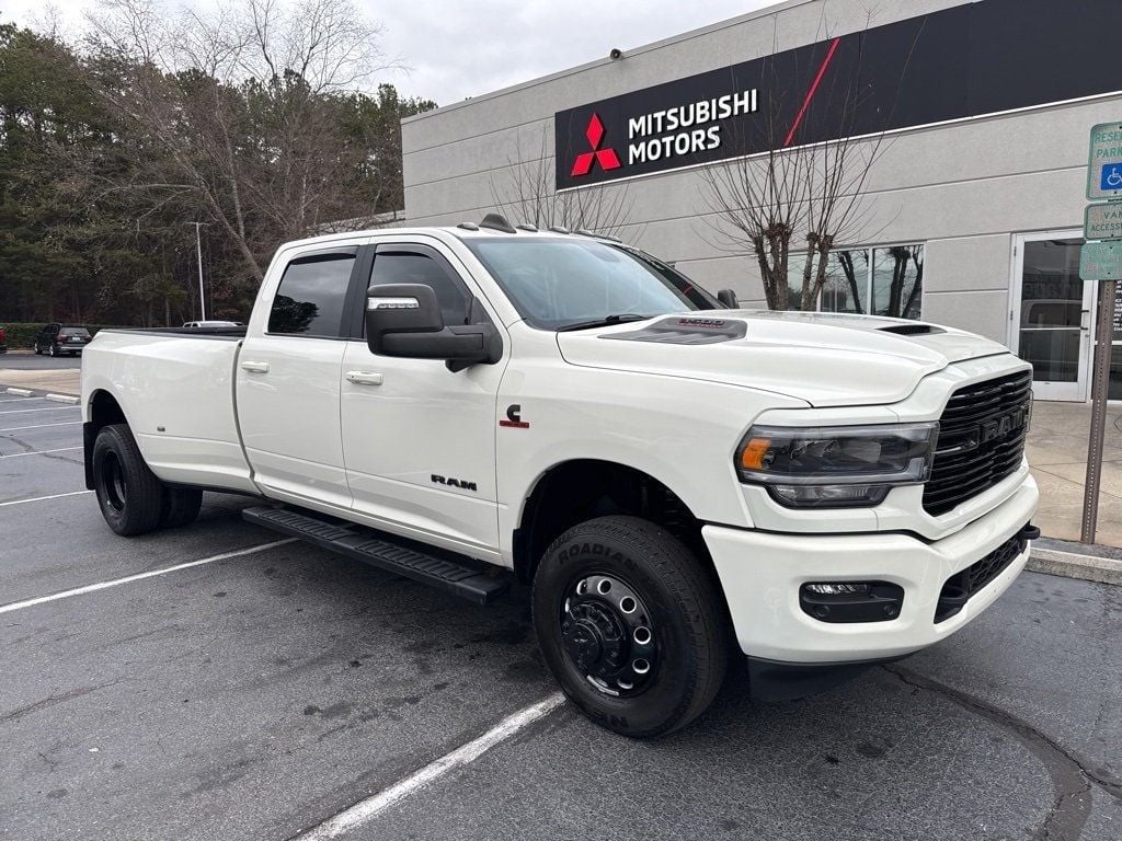 2024 Ram 3500 Laramie 4x4 Crew Cab 8' Box - 22960284 - 2