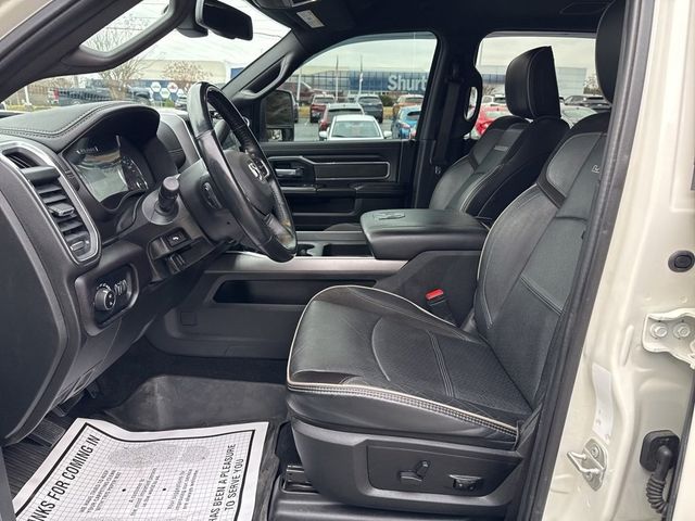 2024 Ram 3500 Laramie 4x4 Crew Cab 8' Box - 22960284 - 8